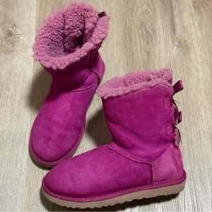 UGG Australia Bailey Bow Suede Wool Shearling Boots Pink Purple Woman’s Size 7